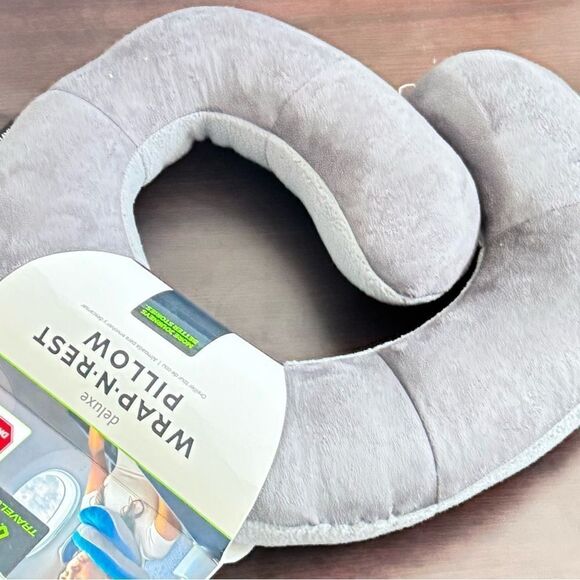 Travelon Deluxe Dark Gray/Light Gray Wrap N Rest Pillow Gray Neck Rest Pillow - Picture 8 of 12